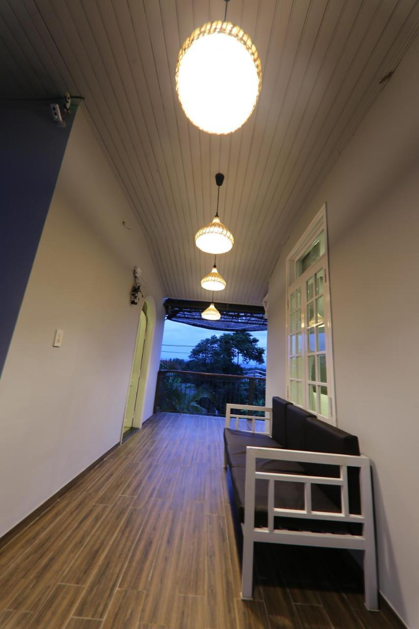 Hill Bungalow Хюэ Экстерьер фото